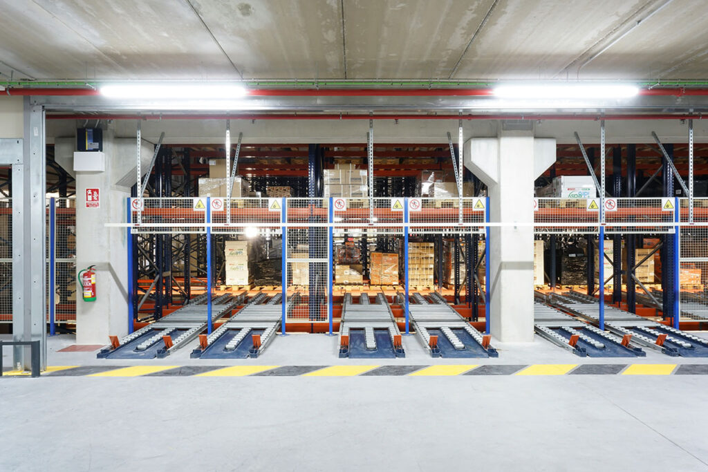 自動倉庫の建設費はいくらかかる？｜構造・規模別の費用感とコスト計画の考え方