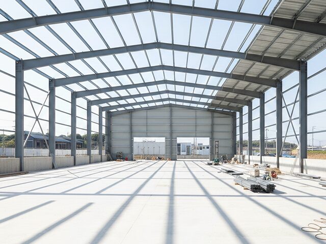 設備仕様が確定しないまま発注するリスクとは？｜倉庫建設で後戻りできない判断ミスを防ぐために